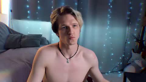 Snapshot of jack_frozt chatting on 06/12/26, 12:15 brestonsweet online show from 06/12/26, 12:15