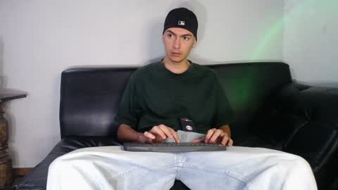 Snapshot of jack_norizz chatting on 12/24/24, 11:28 INDEPENDENT MODEL online show from 12/24/24, 11:28