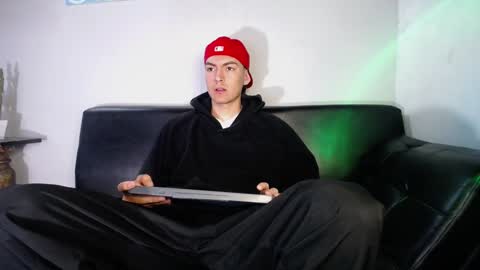 Snapshot of jack_norizz chatting on 12/28/24, 10:47 INDEPENDENT MODEL online show from 12/28/24, 10:47