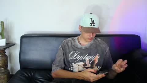 Snapshot of jack_norizz chatting on 01/17/25, 03:00 INDEPENDENT MODEL online show from 01/17/25, 03:00