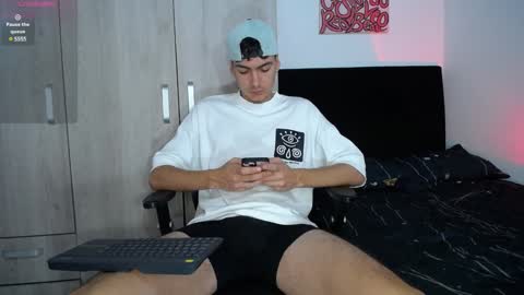 Snapshot of jack_norizz chatting on 02/05/25, 11:12 INDEPENDENT MODEL online show from 02/05/25, 11:12