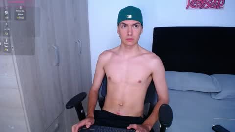 Snapshot of jack_norizz chatting on 03/01/25, 04:04 INDEPENDENT MODEL online show from 03/01/25, 04:04