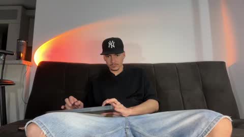 Snapshot of jack_norizz chatting on 09/10/25, 03:06 INDEPENDENT MODEL online show from 09/10/25, 03:06