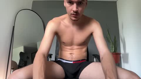 Snapshot of jack_norizz chatting on 10/29/25, 02:19 INDEPENDENT MODEL online show from 10/29/25, 02:19