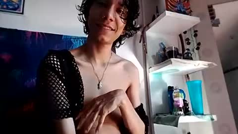 Snapshot of jack_s21 chatting on 07/24/26, 08:29 Laick online show from 07/24/26, 08:29