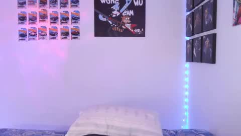 J online show from 11/25/25, 04:29