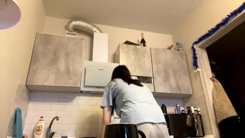 Alice online show from 12/18/25, 08:09