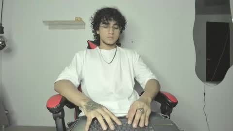 Snapshot of jackestaylor chatting on 11/10/25, 05:17 Jackes Taylor online show from 11/10/25, 05:17