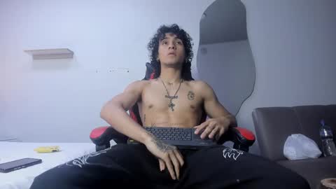 Jackes Taylor online show from 04/21/26, 06:52