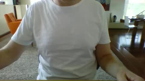 Snapshot of jackfact chatting on 03/04/25, 12:29 Jack online show from 03/04/25, 12:29