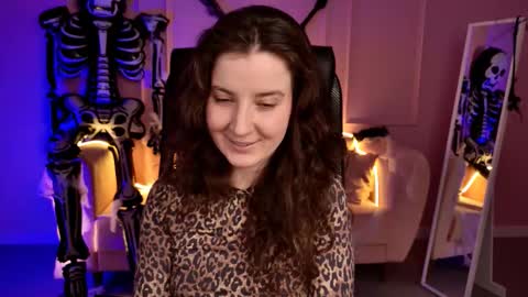 Snapshot of jackiebard chatting on 10/18/25, 01:12 Jackie Byrd online show from 10/18/25, 01:12