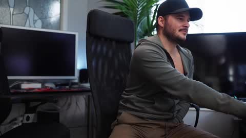 Colten Carter online show from 02/17/25, 10:03