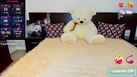 sallyevans online show from 04/17/26, 04:37