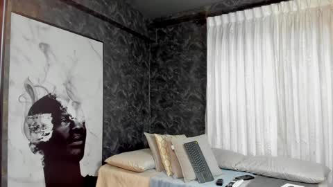 Jackson Bell online show from 12/12/24, 01:17