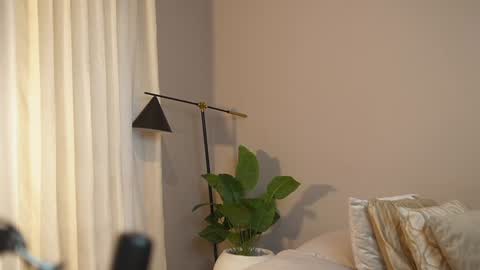 Jackson Bell online show from 02/04/25, 02:10