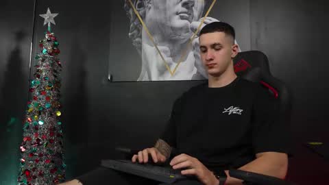 Jackson Olsen online show from 12/17/25, 08:37