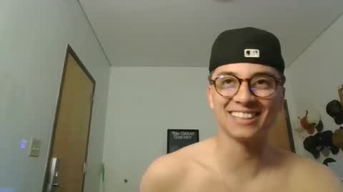 Snapshot of jackstrongof chatting on 05/23/26, 03:49 ImZacharyTyler online show from 05/23/26, 03:49