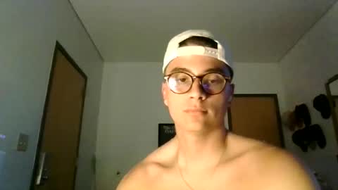 Snapshot of jackstrongof chatting on 06/12/26, 01:26 ImZacharyTyler online show from 06/12/26, 01:26
