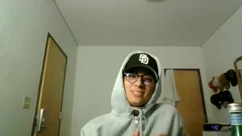 Snapshot of jackstrongof chatting on 06/21/26, 05:54 ImZacharyTyler online show from 06/21/26, 05:54