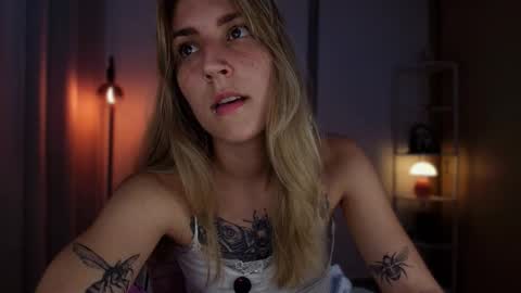 Linda Sofia help me get to 100 thumbs up online show from 03/02/26, 12:35