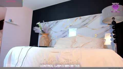 jacky_wolf1 online show from 04/02/26, 06:16