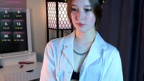 Snapshot of jaclynbuckaloo chatting on 06/17/26, 03:46 Alice3 online show from 06/17/26, 03:46