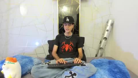 jacob_blackwell online show from 12/19/25, 07:43