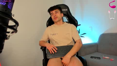 JACOB FERRER online show from 02/15/26, 07:51