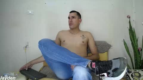 Jacob And Jayden online show from 11/18/25, 06:45