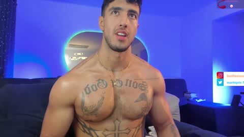 Snapshot of jacobfitness chatting on 03/11/25, 10:42 JACOB online show from 03/11/25, 10:42