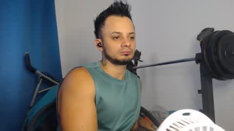 Snapshot of jacobjamess chatting on 12/31/24, 12:46 jacobjamess online show from 12/31/24, 12:46