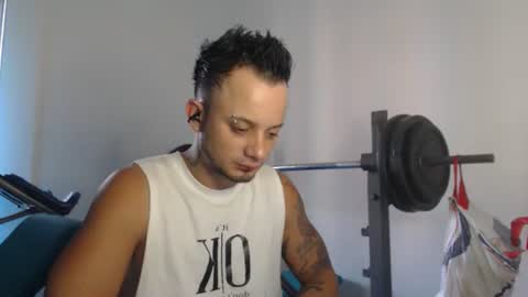 Snapshot of jacobjamess chatting on 01/11/25, 12:40 jacobjamess online show from 01/11/25, 12:40