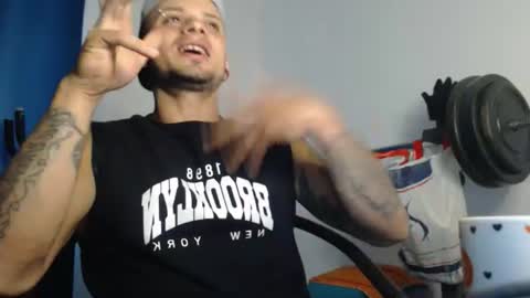 Snapshot of jacobjamess chatting on 01/18/25, 10:17 jacobjamess online show from 01/18/25, 10:17