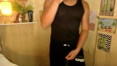Snapshot of jacobxcarlo_moore chatting on 10/11/25, 08:46 JacobxCarlo online show from 10/11/25, 08:46
