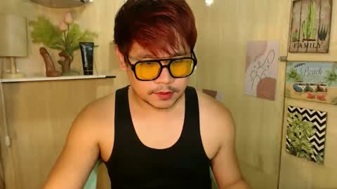 Snapshot of jacobxcarlo_moore chatting on 11/10/25, 12:48 JacobxCarlo online show from 11/10/25, 12:48