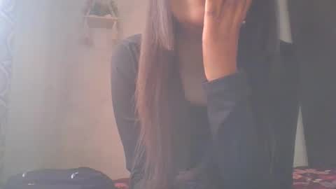 jacqueline_fernandez online show from 01/28/25, 10:02