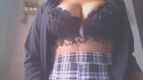 jacqueline_fernandez online show from 10/22/25, 07:08