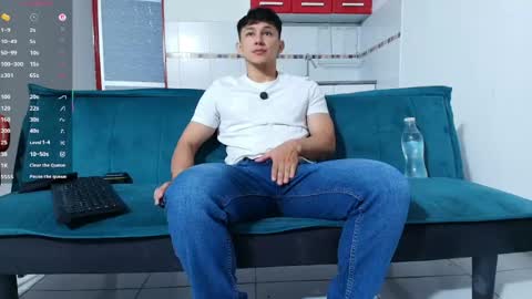 Snapshot of jacques_cardiet chatting on 07/13/26, 02:09 jacobo online show from 07/13/26, 02:09