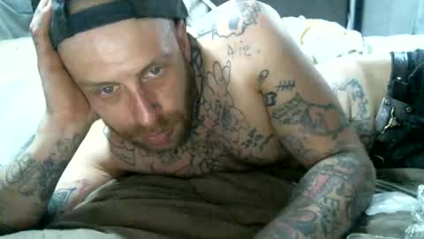 Snapshot of jacquestrap90 chatting on 05/13/26, 08:12 vincentlove online show from 05/13/26, 08:12