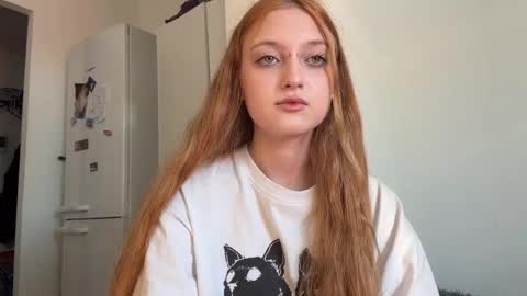 Snapshot of jacquisughroue chatting on 03/14/26, 02:11 Ayla online show from 03/14/26, 02:11