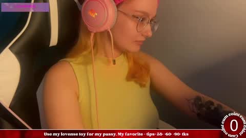 Snapshot of jacywinslat chatting on 02/12/25, 02:43 jacywinslat online show from 02/12/25, 02:43