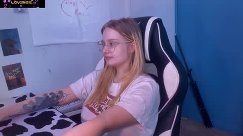 Snapshot of jacywinslat chatting on 03/10/25, 10:48 jacywinslat online show from 03/10/25, 10:48