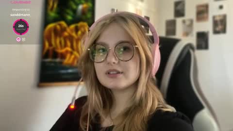 Snapshot of jacywinslat chatting on 09/08/25, 02:49 jacywinslat online show from 09/08/25, 02:49