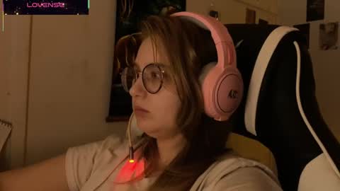 Snapshot of jacywinslat chatting on 10/09/25, 04:05 jacywinslat online show from 10/09/25, 04:05