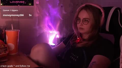 Snapshot of jacywinslat chatting on 11/06/25, 07:37 jacywinslat online show from 11/06/25, 07:37