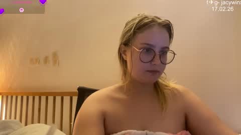 Snapshot of jacywinslat chatting on 02/17/26, 11:07 jacywinslat online show from 02/17/26, 11:07