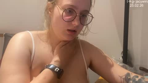 Snapshot of jacywinslat chatting on 02/25/26, 03:10 jacywinslat online show from 02/25/26, 03:10