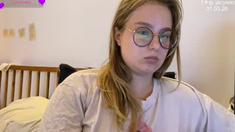 Snapshot of jacywinslat chatting on 03/01/26, 12:40 jacywinslat online show from 03/01/26, 12:40