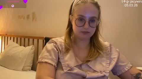 Snapshot of jacywinslat chatting on 03/05/26, 01:51 jacywinslat online show from 03/05/26, 01:51