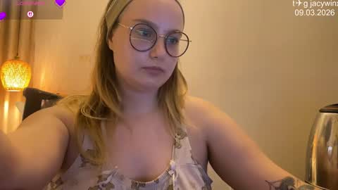 Snapshot of jacywinslat chatting on 03/09/26, 02:21 jacywinslat online show from 03/09/26, 02:21